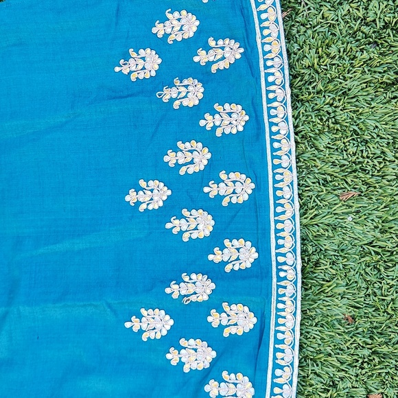 Fabindia Teal Kurta with Gota Embroidery - Picture 2 of 5